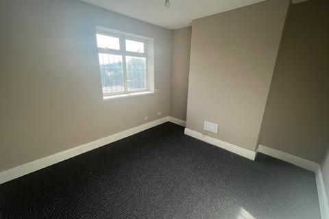 1 bedroom flat to rent, 324A Southcoates Lane