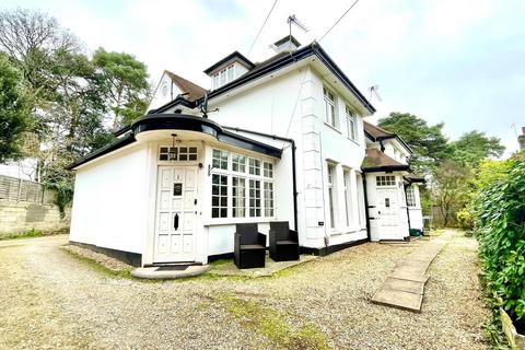 2 bedroom ground floor flat for sale, Queens Park Avenue, Bournemouth