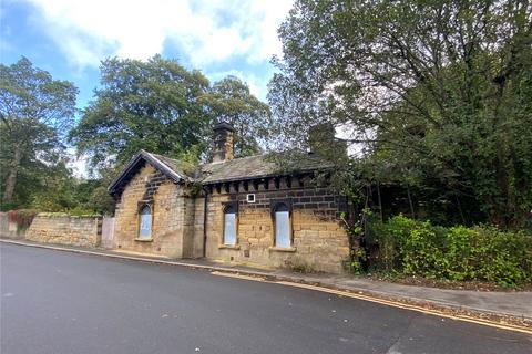 Bungalow for sale, Lobb Cottage, Thorn Lane/Gledhow Lane, Leeds, West Yorkshire