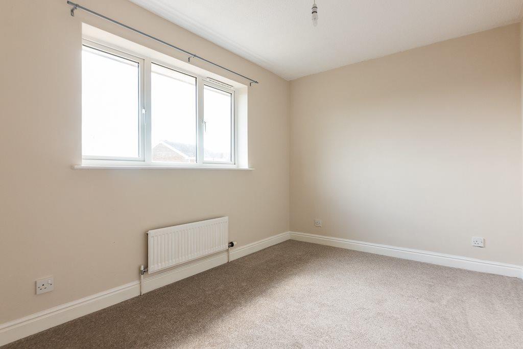 Bedroom rear.jpg