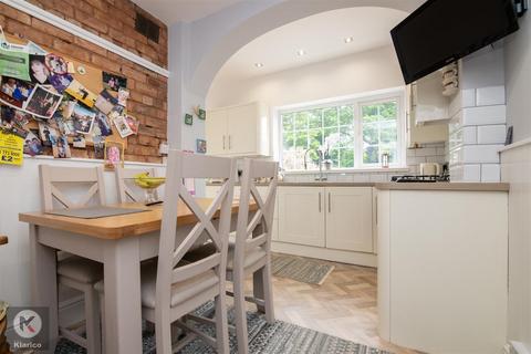 62 Brooklands Road, Hall Green, Birmingham, B28 8JZ