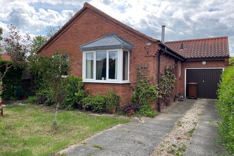 2 bedroom detached bungalow for sale, The Limes, Helmsley, York