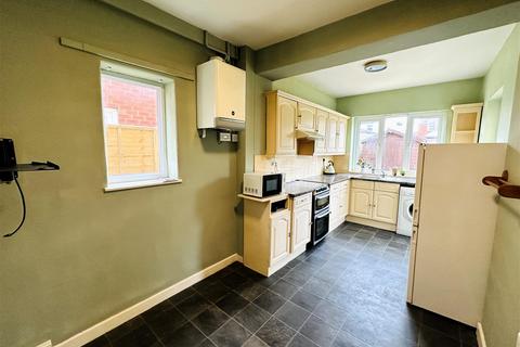 3 bedroom semi-detached house for sale, Portholme Drive, Selby