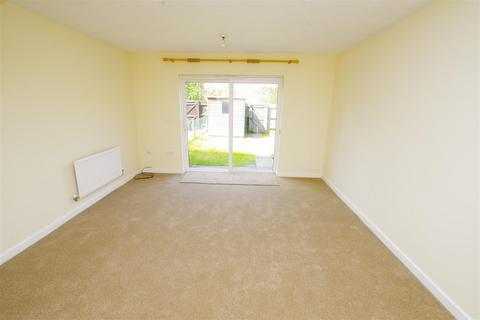 2 bedroom terraced house to rent, Bilborough Drive, Swindon SN3