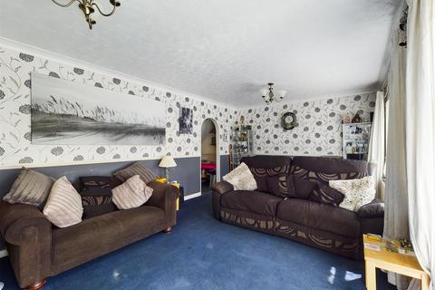 3 bedroom house for sale, Danebury, New Addington, Croydon