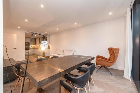 2 bedroom apartment to rent, 1 Merino Gardens, London, E1W