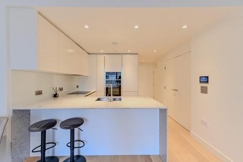 1 bedroom apartment to rent, Hampton Tower, Marsh Wall, London, E14