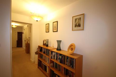 3 bedroom apartment for sale, Adlington House, Abbey Road, Rhos-on-Sea