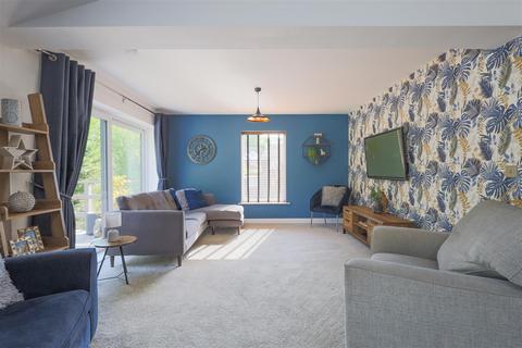 4 Brookfield Close, Whiston, Stoke-on-trent, ST10 2JG