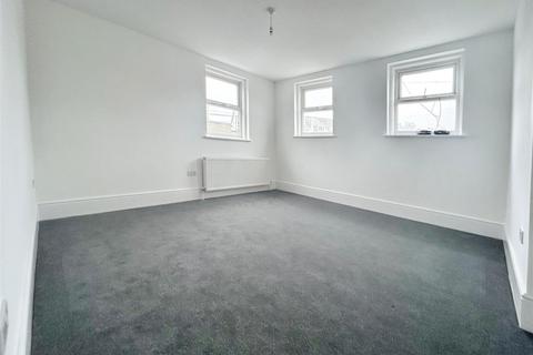 3 bedroom flat for sale, Northdown Road, Margate