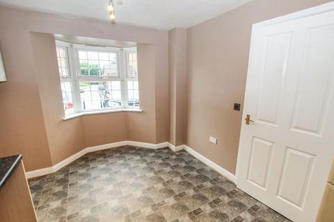 4 bedroom terraced house for sale, Larch Close, Canterbury