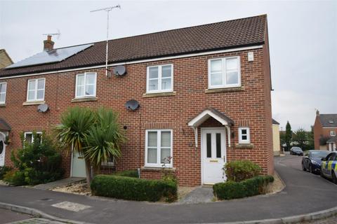 3 bedroom end of terrace house to rent, Lampeter Road, Oakhurst