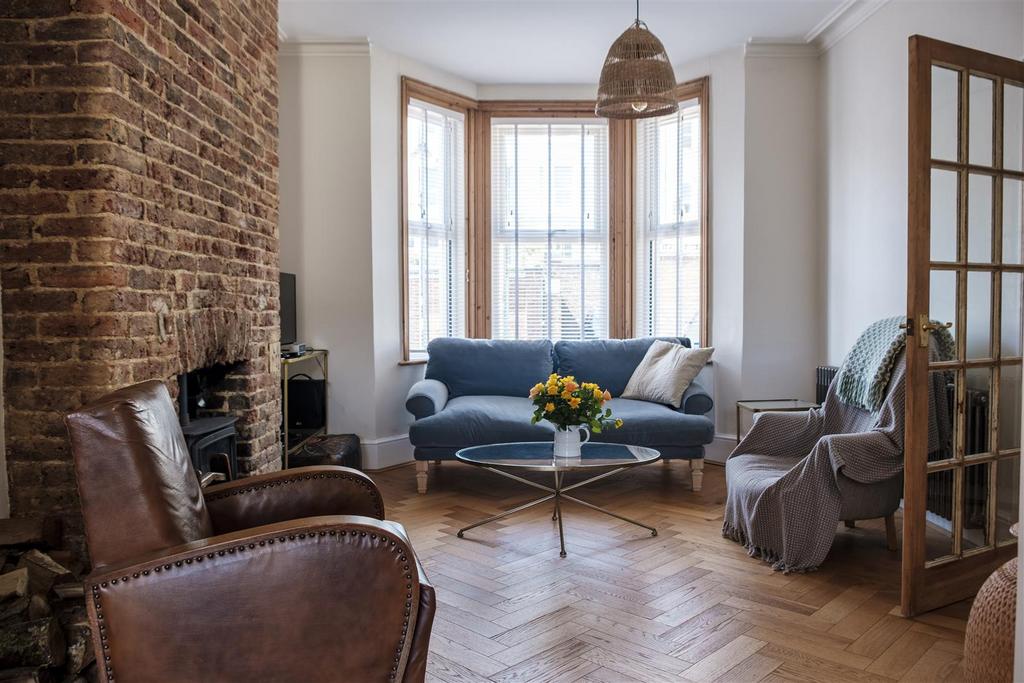 Alexandra Road, St. LeonardsOnSea TN37 2 bed £1,500 pcm