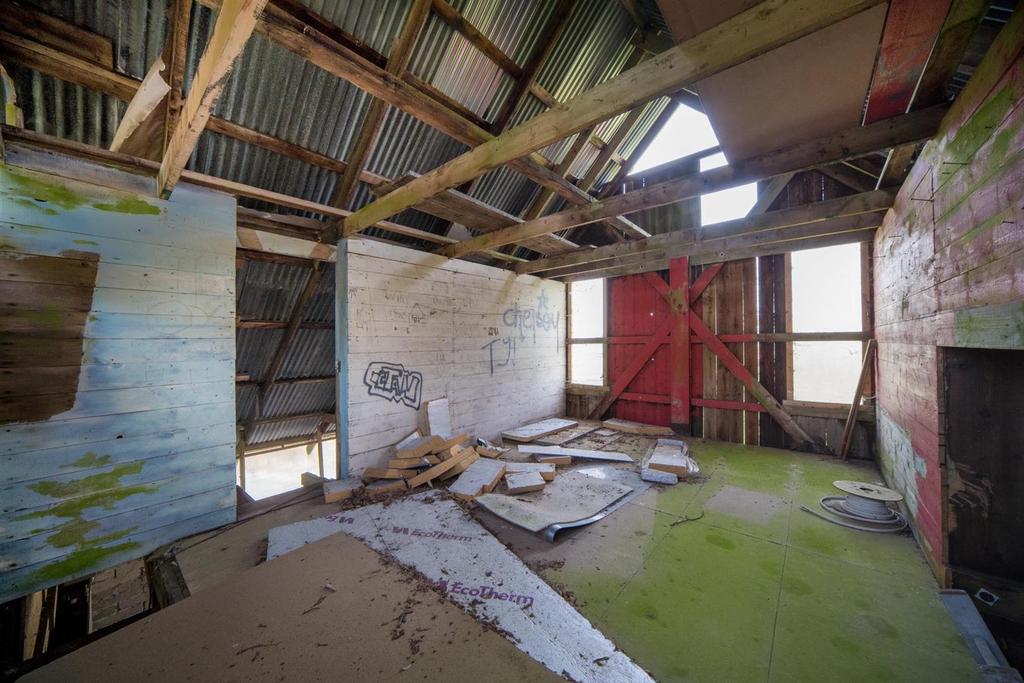 Barn Interio R