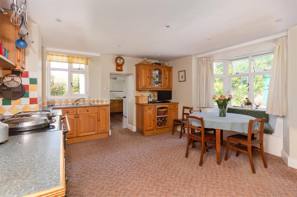 Kitchen/Breakfast Room