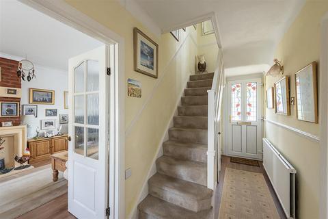 3 bedroom semi-detached house for sale, Meadow Walk, Harpenden