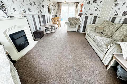 3 bedroom terraced house for sale, Eskdale Way, Grimsby, N.E. Lincs, DN37 9EA