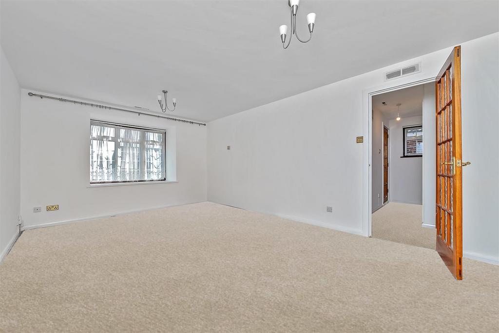 2 Harley Court-10.jpg