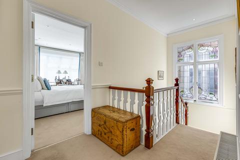 20 Langside Avenue, London, SW15 5QT