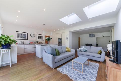 22 Bradstock Road, Epsom, KT17 2LH