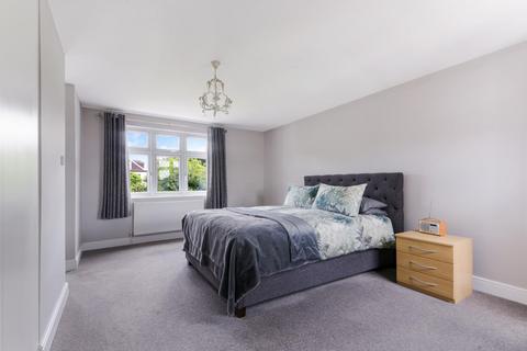 22 Bradstock Road, Epsom, KT17 2LH