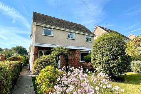 3 bedroom detached house for sale, Victoria Drive, Llandudno Junction