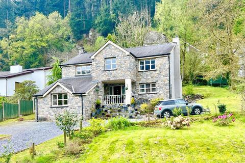 4 bedroom house for sale, Betws Y Coed