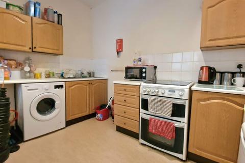 1 bedroom flat for sale, St. Peter Street, Tiverton EX16