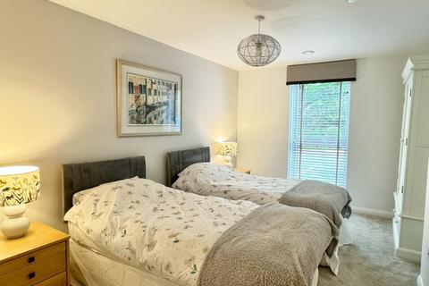 2 bedroom retirement property for sale, Holly Road North, Wilmslow