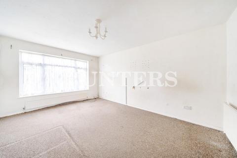 3 bedroom terraced house for sale, Digby Walk, Hornchurch