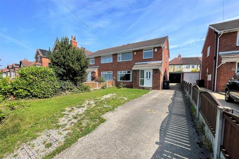 4 bedroom semi-detached house to rent, Pinfold Lane, Leeds, West Yorkshire, LS15 7SX