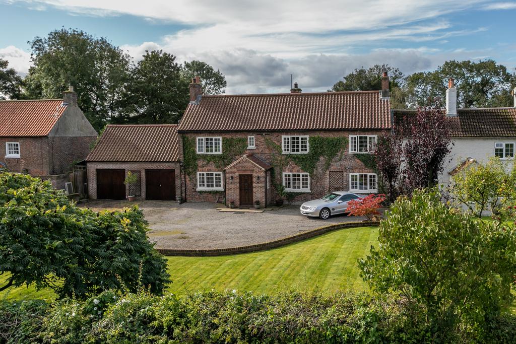 The Green, Maunby, Thirsk, YO7 4 bed detached house for sale £775,000