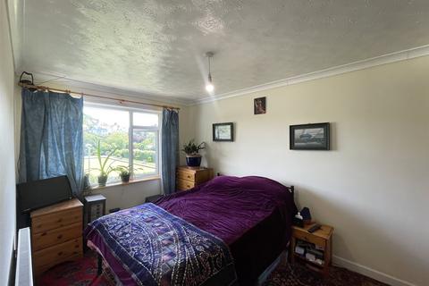 3 bedroom house to rent, Linden Close, Braunton, Devon, EX33