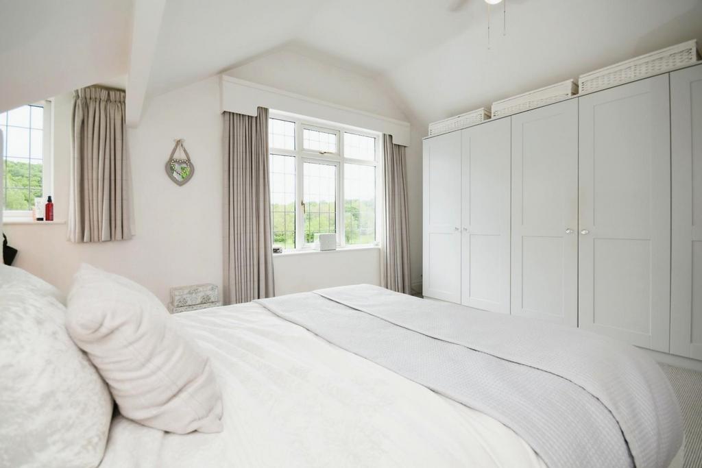 Bedroom2.jpg