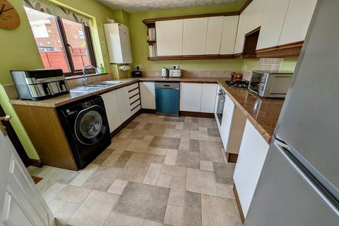4 Plover Close, Yate, Bristol, BS37 5XU