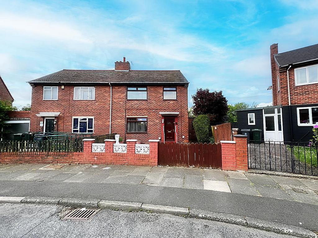 St Hildas Avenue, Holy Cross, Wallsend 3 bed semidetached house for