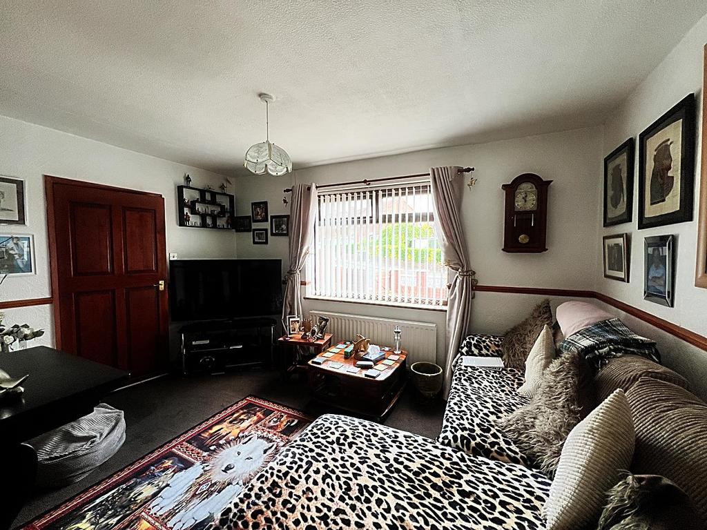 St Hildas Avenue, Holy Cross, Wallsend 3 bed semidetached house for