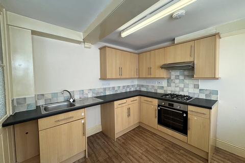 2 bedroom apartment to rent, Bear Street, Barnstaple, Devon, EX32