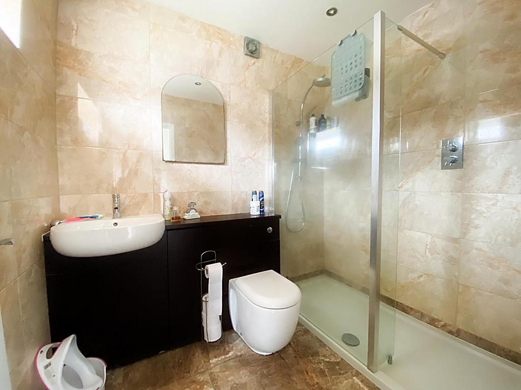 Shower/WC