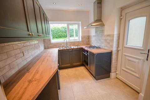 14 Castleton Grove, Inkersall, Chesterfield, S43 3HU