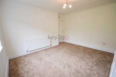 14 Castleton Grove, Inkersall, Chesterfield, S43 3HU