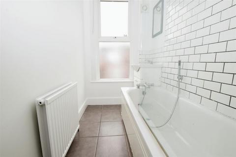 2 bedroom flat to rent, Churchfield Avenue, North Finchley