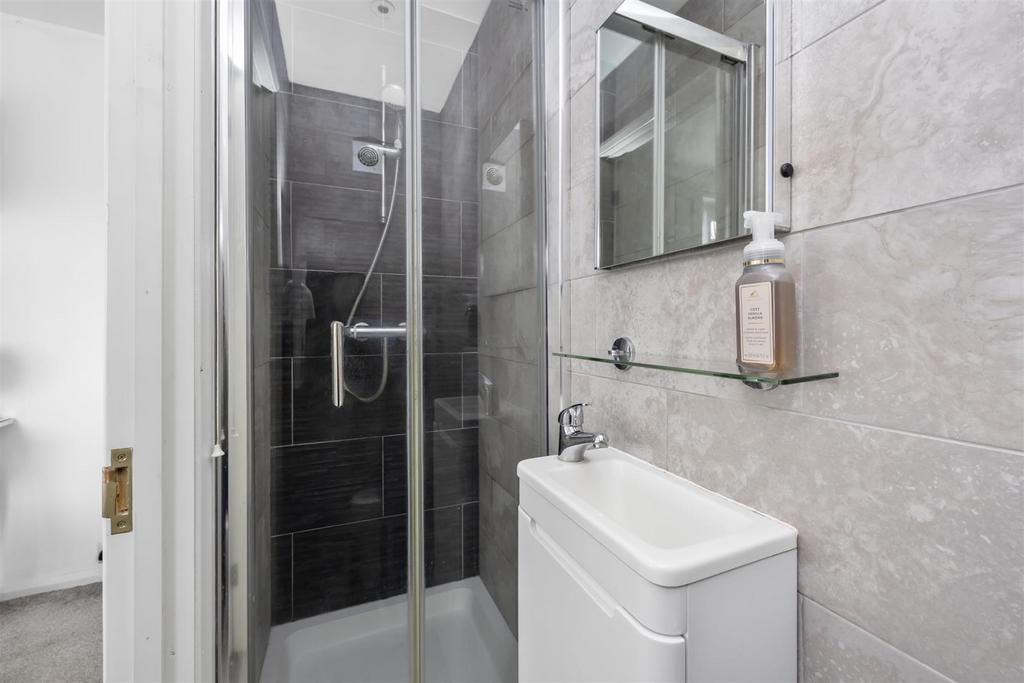 En suite Shower Room/WC