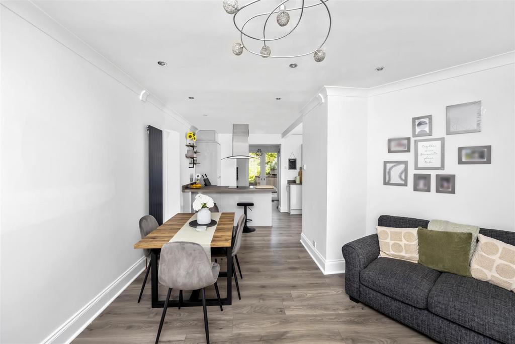 Kitchen/Dining Room