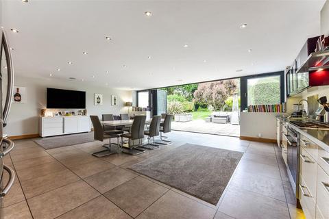 4 bedroom detached house for sale, Horndean, Hampshire