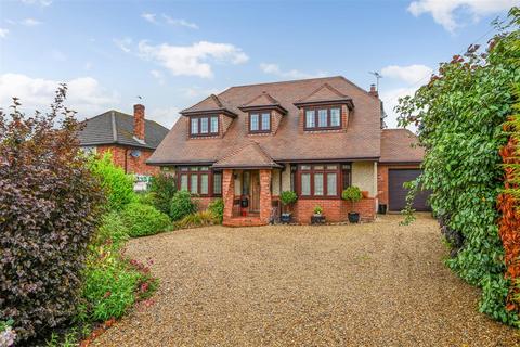 3 bedroom detached house for sale, Clanfield, Hampshire