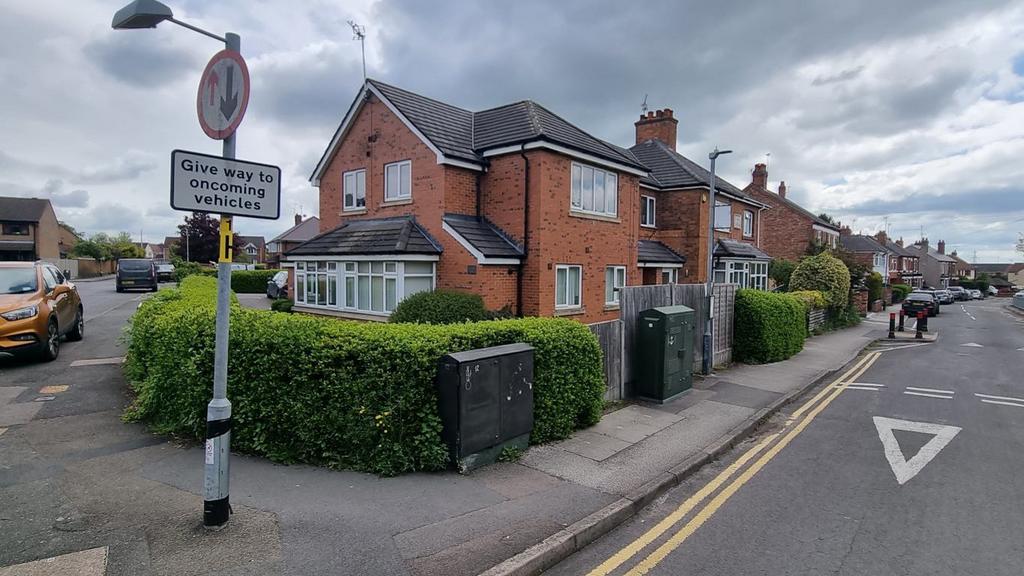 Coalpit Field Road, Bedworth 1 bed apartment £595 pcm (£137 pw)