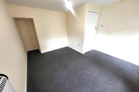 1 bedroom flat to rent, Church Street, Bilston, WV14 0AH