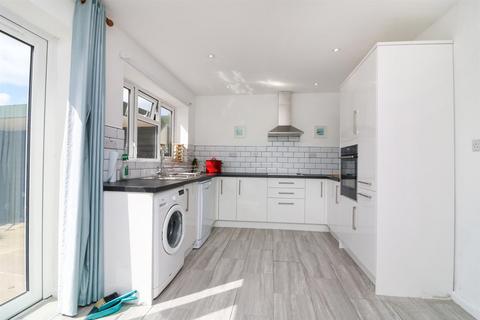 3 bedroom semi-detached house for sale, Bate-Dudley Drive, Bradwell-On-Sea