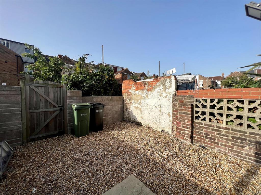 Wheatstone Road - garden.jpg